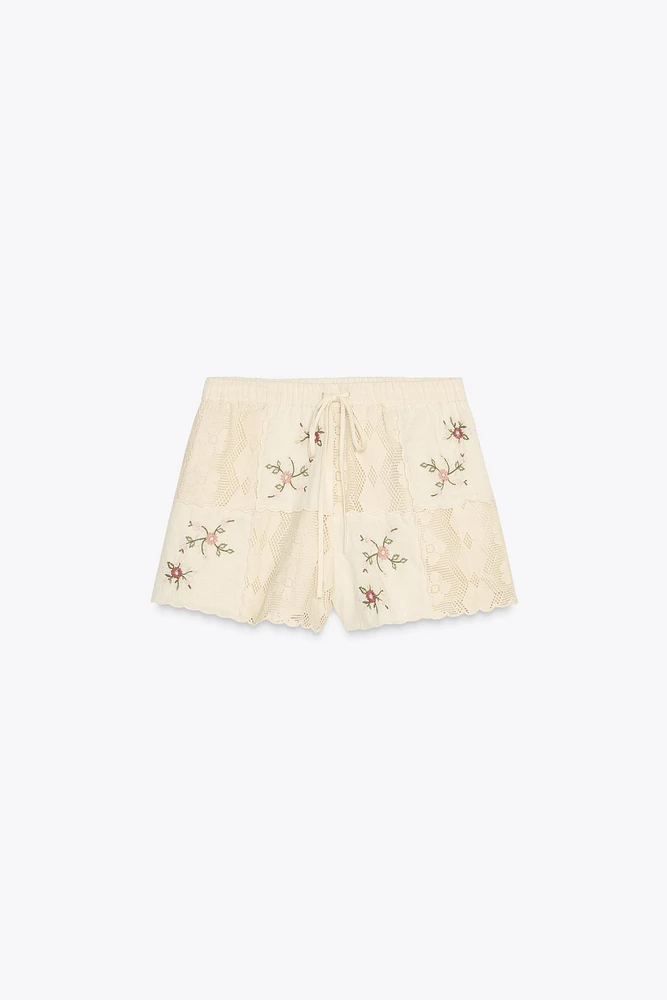 EMBROIDERED CROCHET FLOWER SHORTS
