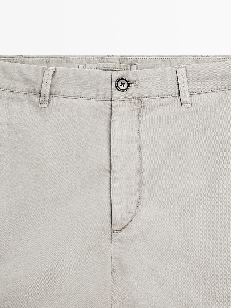 Lightweight linen blend Bermuda shorts