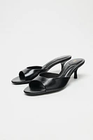 PATENT LEATHER SANDALS
