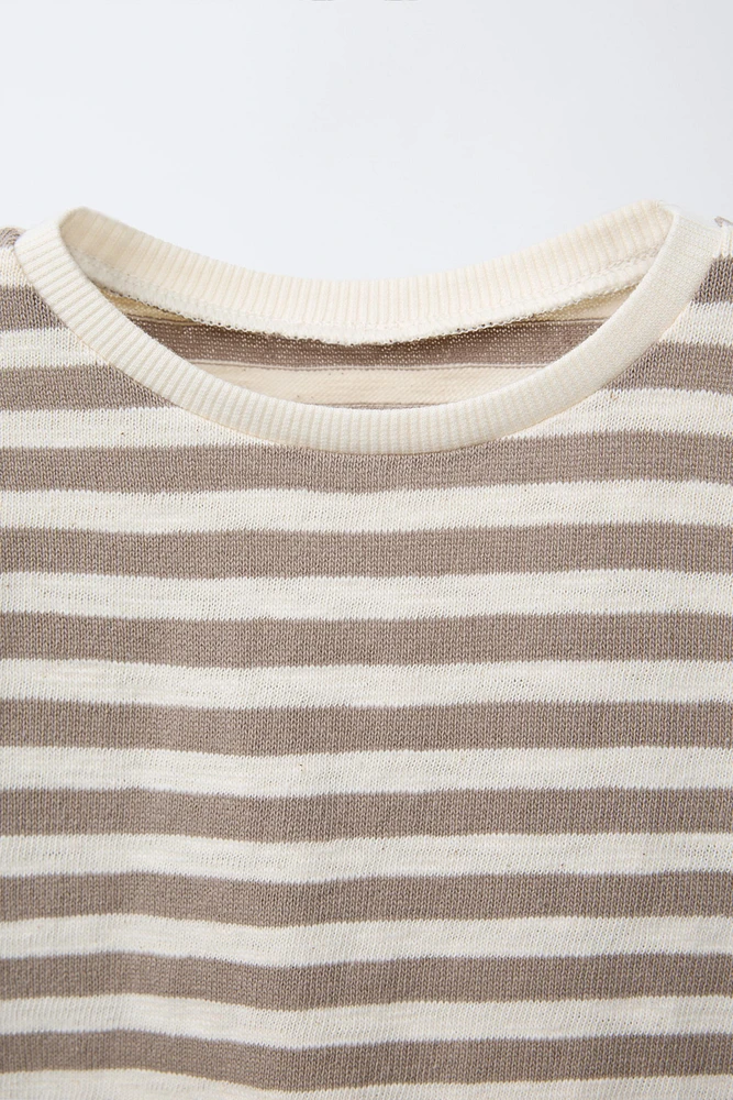 T-SHIRT RUSTIQUE À RAYURES TISSÉES