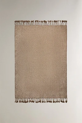 CONTRAST TWO-TONE CHENILLE BLANKET