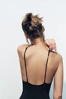 BODY AVEC POLYAMIDE BRETELLES CROISÉES