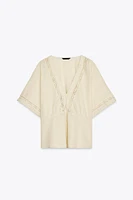 LINEN TOP WITH LACE DETAILS