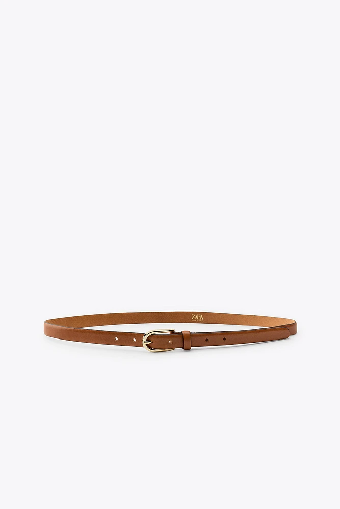 CEINTURE FINE EN CUIR