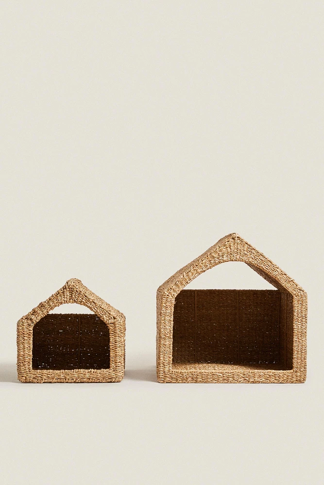 PET HOUSE