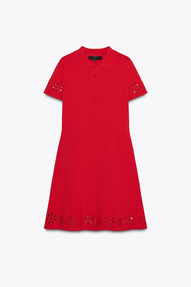 ROBE COURTE EN MAILLE