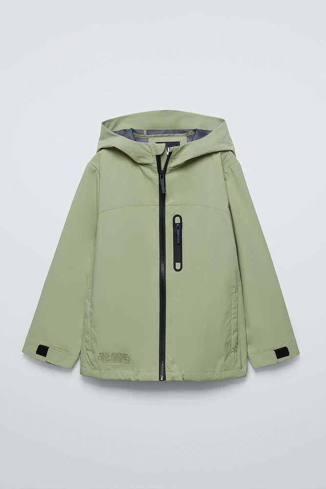 WATER REPELLENT LIGHTWEIGHT RAINCOAT