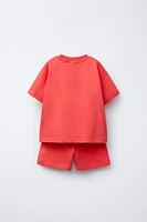 T-SHIRT AND BERMUDA SHORTS SET WITH TEXT PRINT