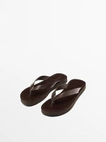 Sandales plates en cuir