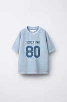 T-SHIRT À MANCHES RAGLAN IMPRIMÉ