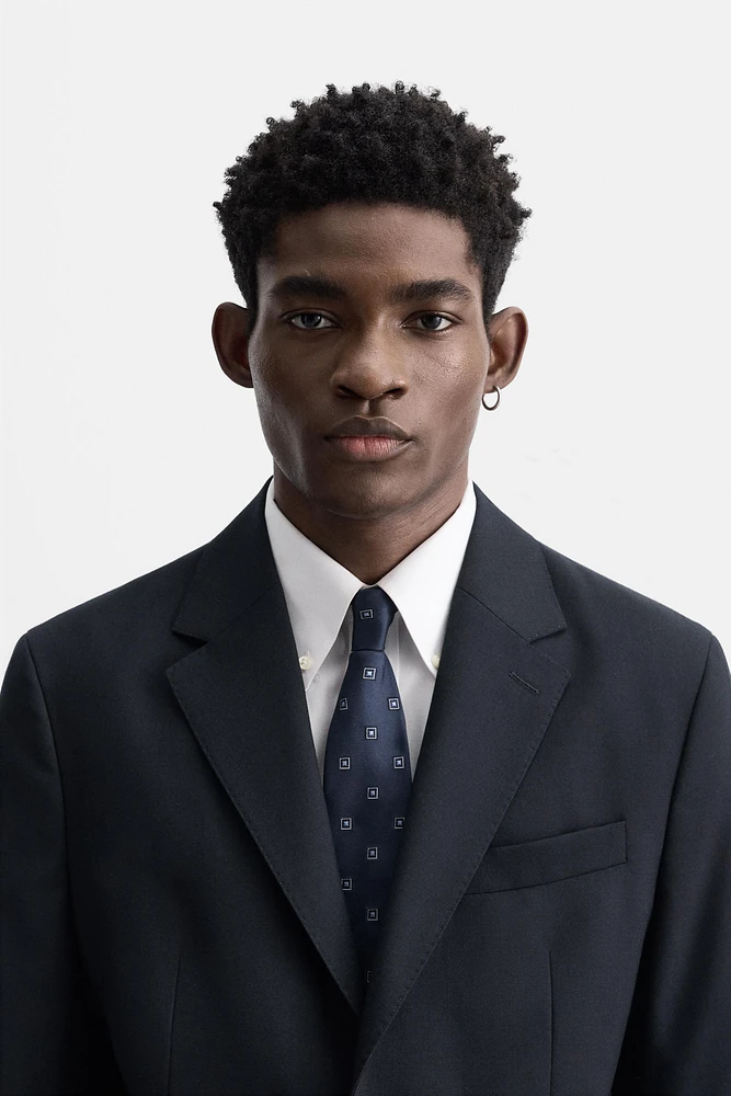 100% SILK GEOMETRIC PRINT TIE