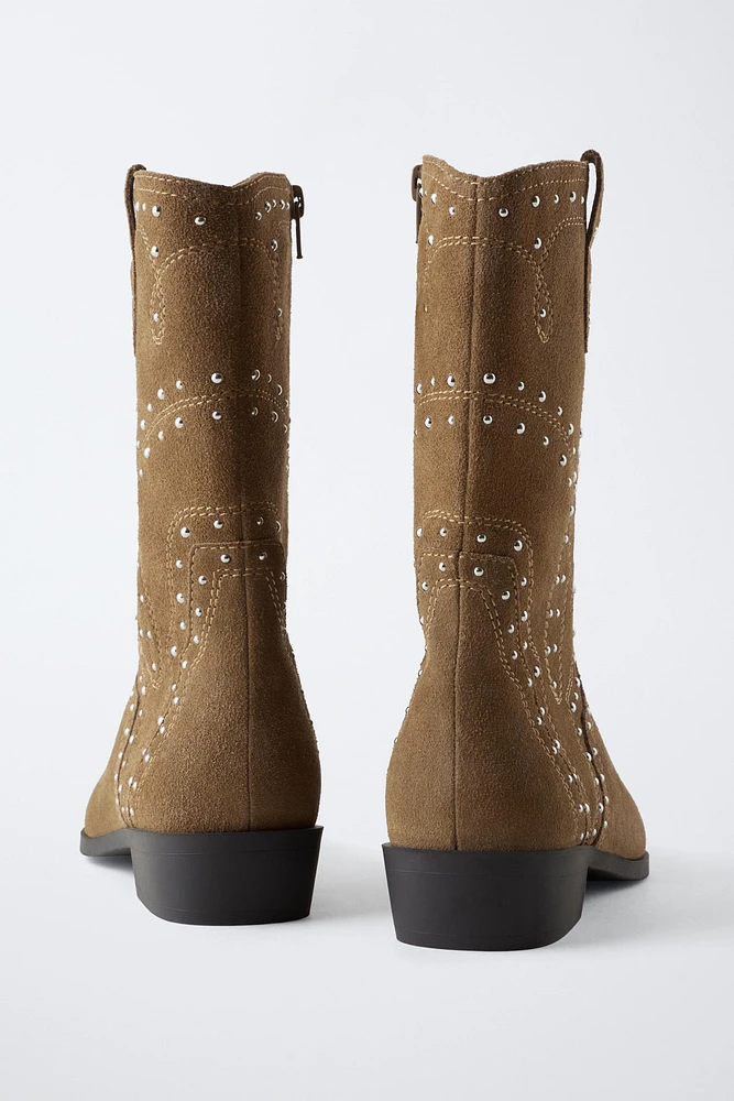 BOTTES COW-BOY EN DAIM AVEC CLOUS