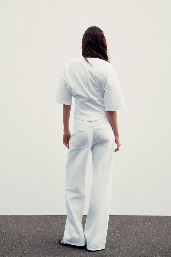 T-SHIRT TAILLE AJUSTÉE