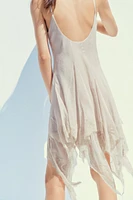ROBE EN MATIÈRES VARIÉES AVEC DENTELLE