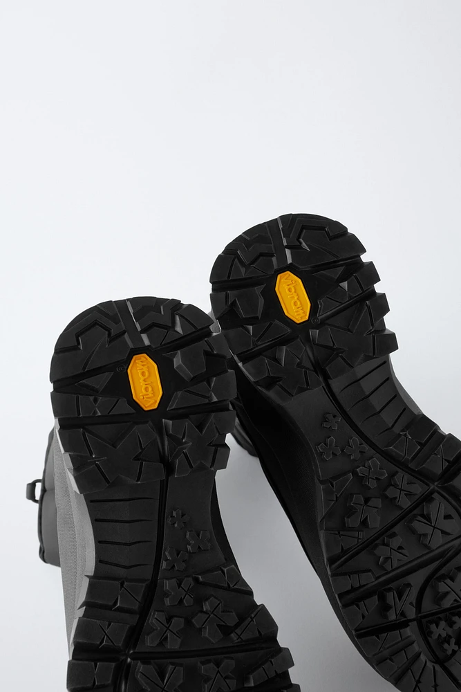 VIBRAM® PADDED WATER REPELLENT BOOTS SKI COLLECTION