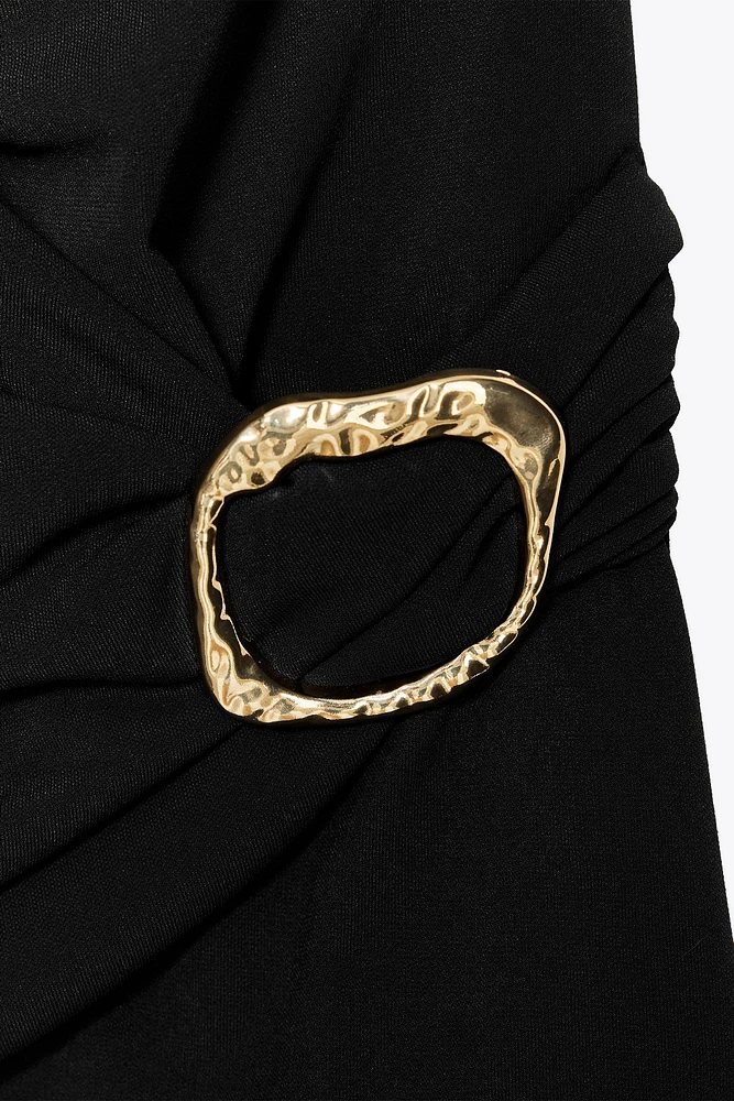 DRAPED BUCKLE TOP