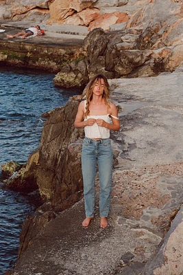 Z1975 HIGH-WAIST MOM FIT JEANS