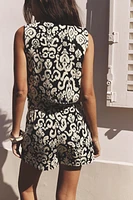 PRINTED VEST