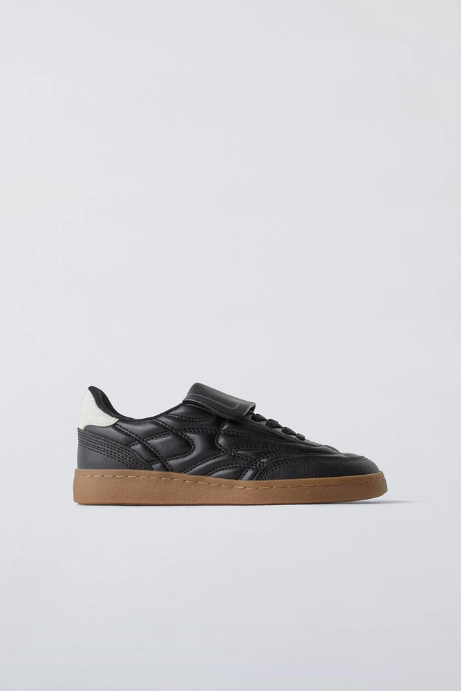 OVERSIZE TONGUE SNEAKERS