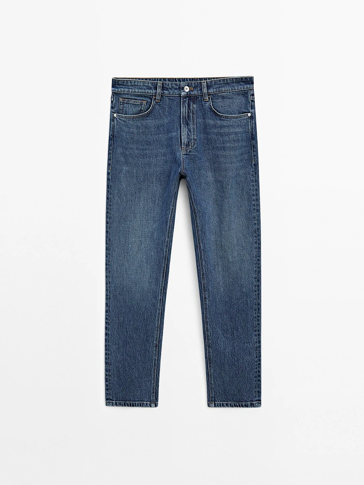 Tapered fit jeans