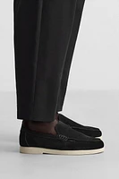 CASUAL LEATHER LOAFERS