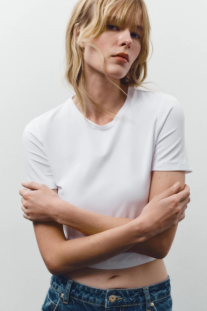 T-SHIRT COURT EXTENSIBLE