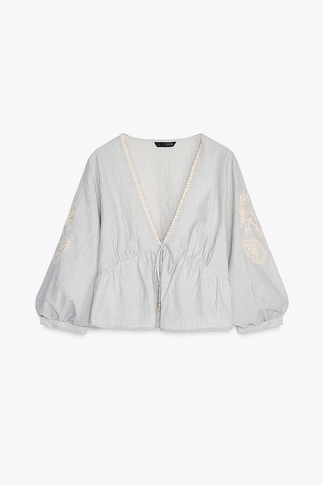 EMBROIDERED RUSTIC TOP