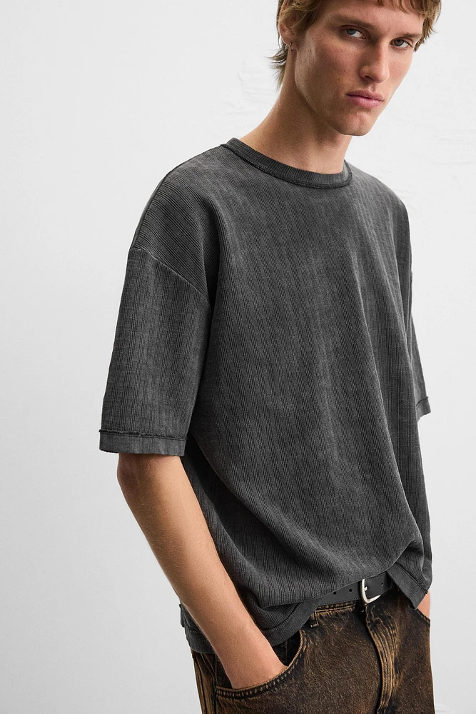 WASHED TEXTURED KNIT T-SHIRT