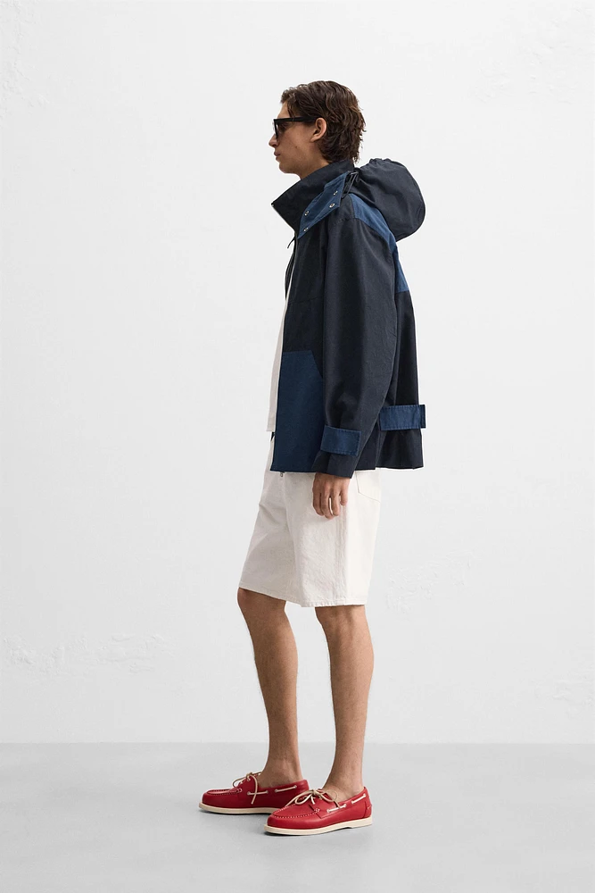 PARKA COLOR BLOCK CAPUCHE
