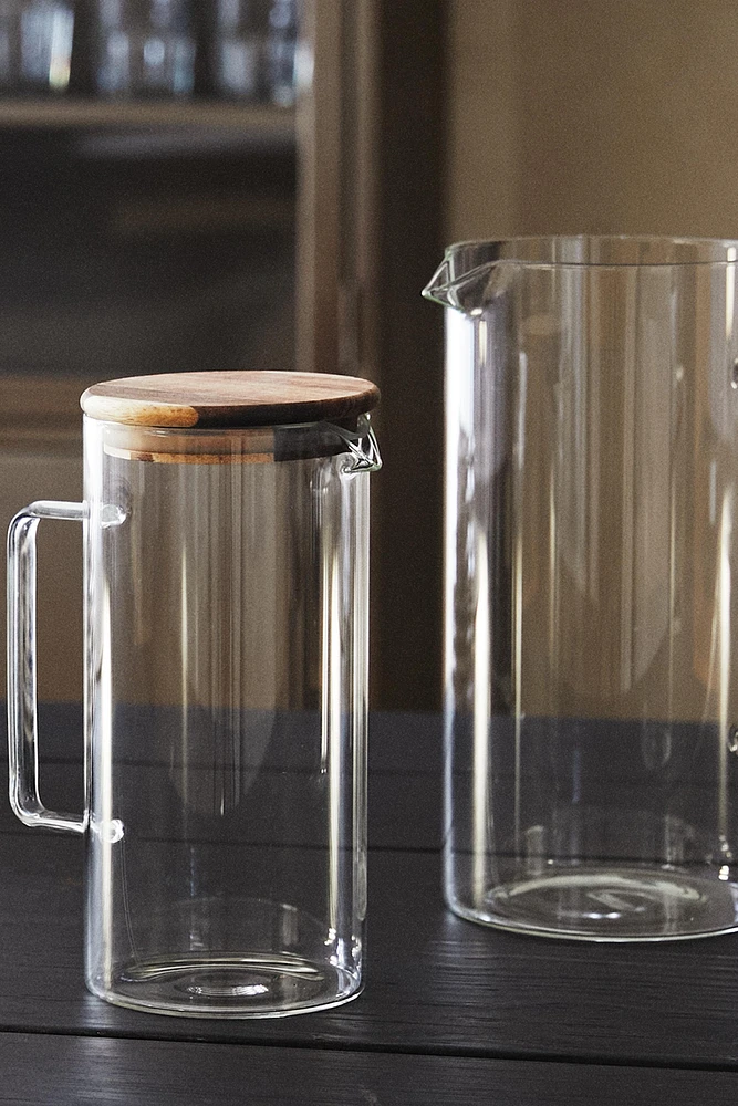 BOROSILICATE GLASS PITCHER WITH LID