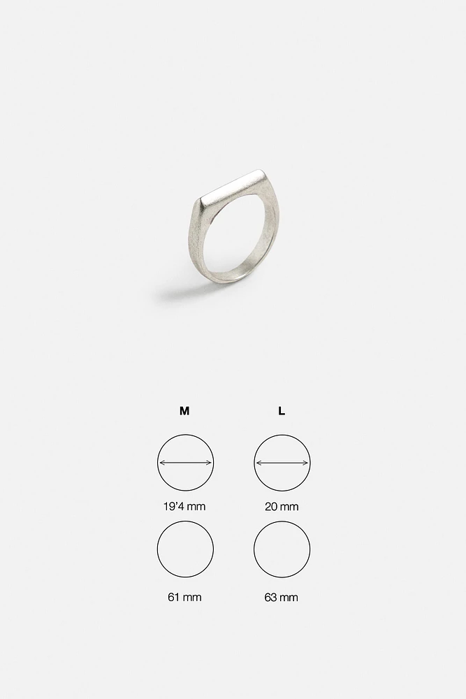 SIGNET RING