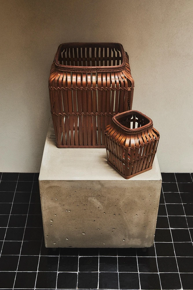 SQUARE BAMBOO BASKET