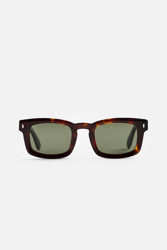 RECTANGULAR SUNGLASSES