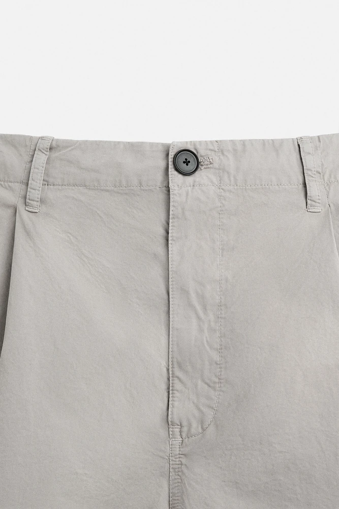 RELAXED FIT CRINKLED SHORTS