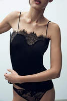 PLEATED LACE DETAIL TOP
