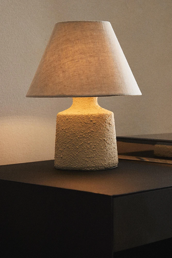 LAMPE DE TABLE BEIGE