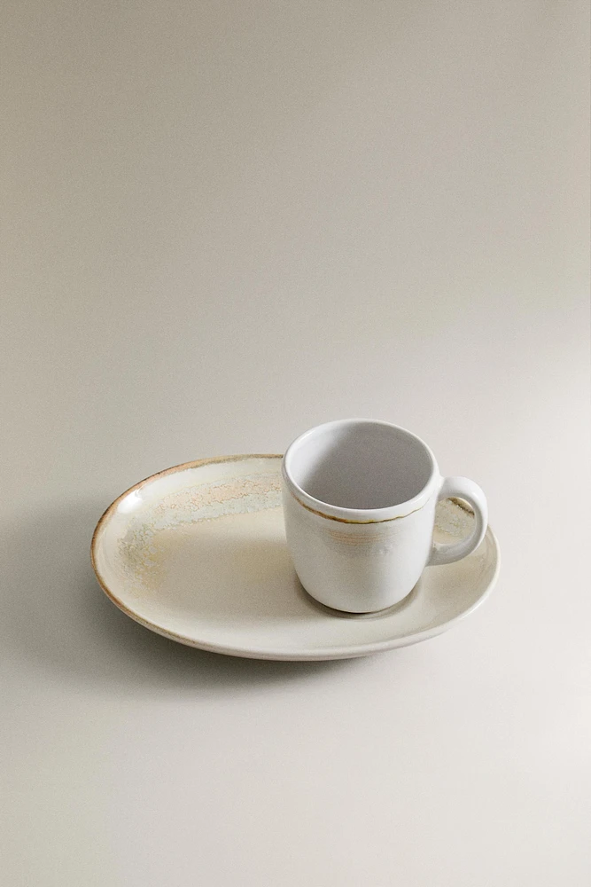 TASSE À CAFÉ ET SOUCOUPE