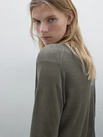 Linen V-neck knit sweater