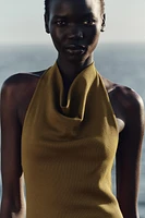 ROBE MI-LONGUE AVEC ENCOLURE AMÉRICAINE