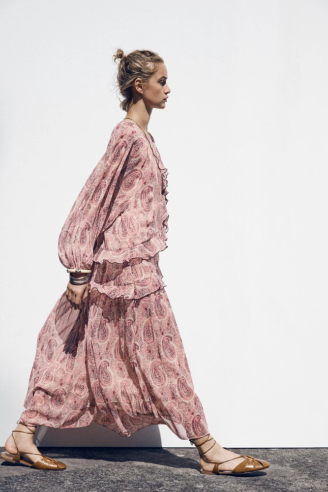 ROBE IMPRIMÉE À VOLANTS