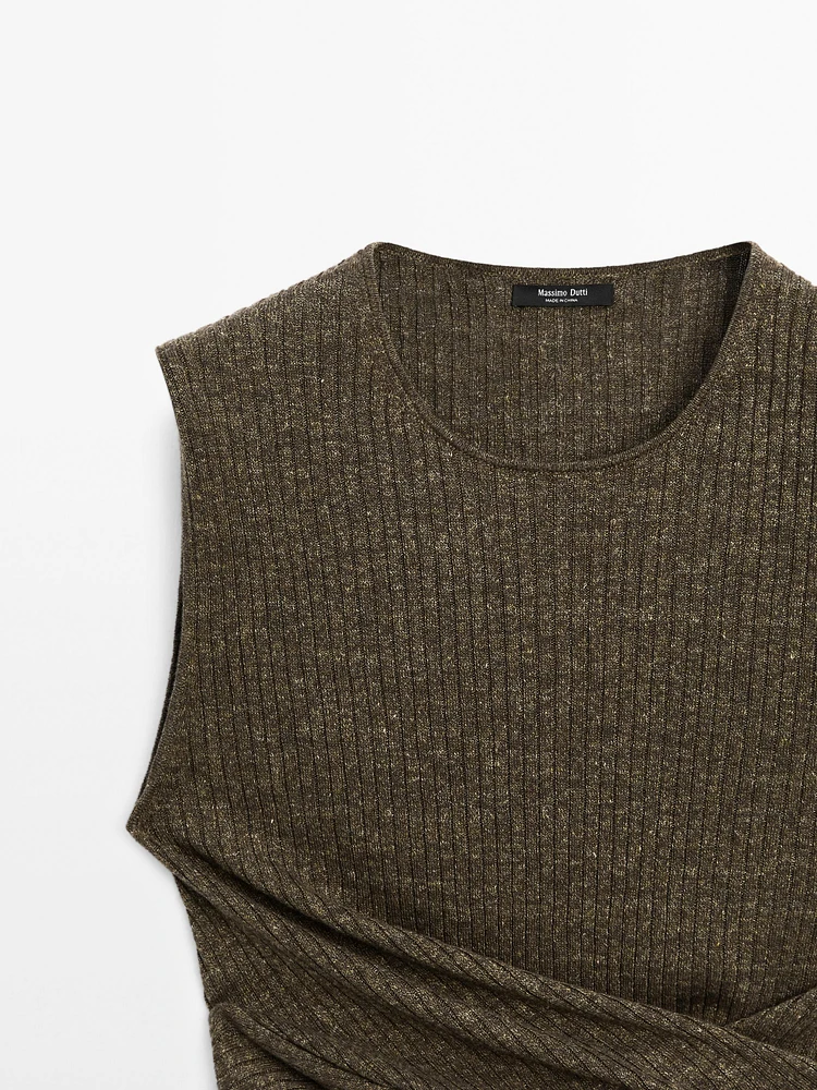 Melange linen blend top with tie detail