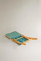 WOVEN FOLDING CHAIR WITH TRIANGLES