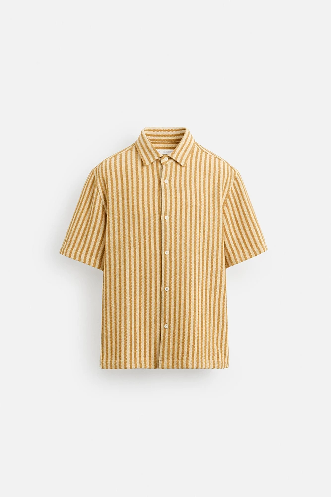 TEXTURED STRIPED SHIRT