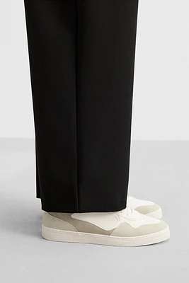 RETRO STYLE SNEAKERS