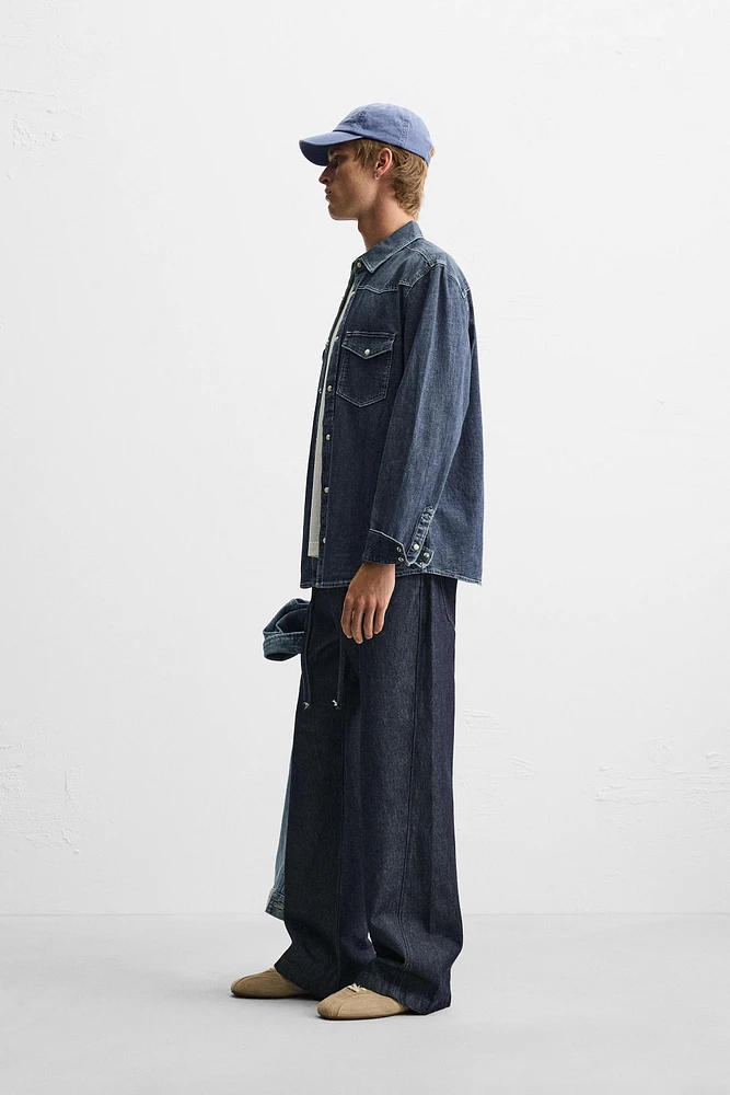 CHEMISE EN JEAN À POCHES