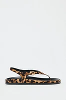 SANDALES  EN CUIR AVEC EFFET FOURRURE ET IMPRIMÉ ANIMALIER