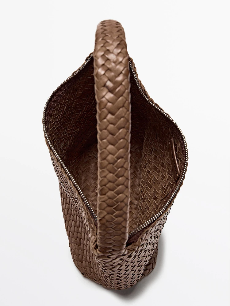 Sac seau tressé en cuir nappa