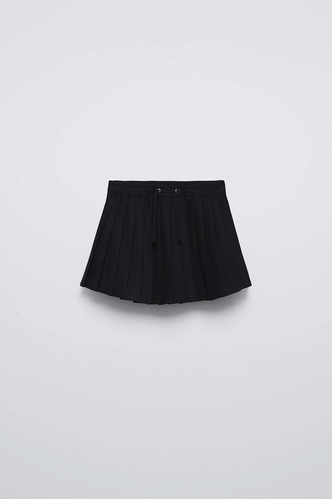 BOX PLEAT SKORT