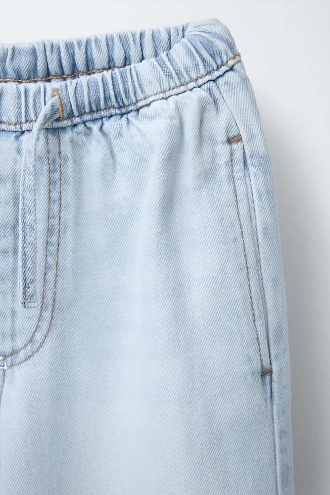 JEAN LARGE À TAILLE FINE