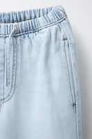 JEAN LARGE À TAILLE FINE